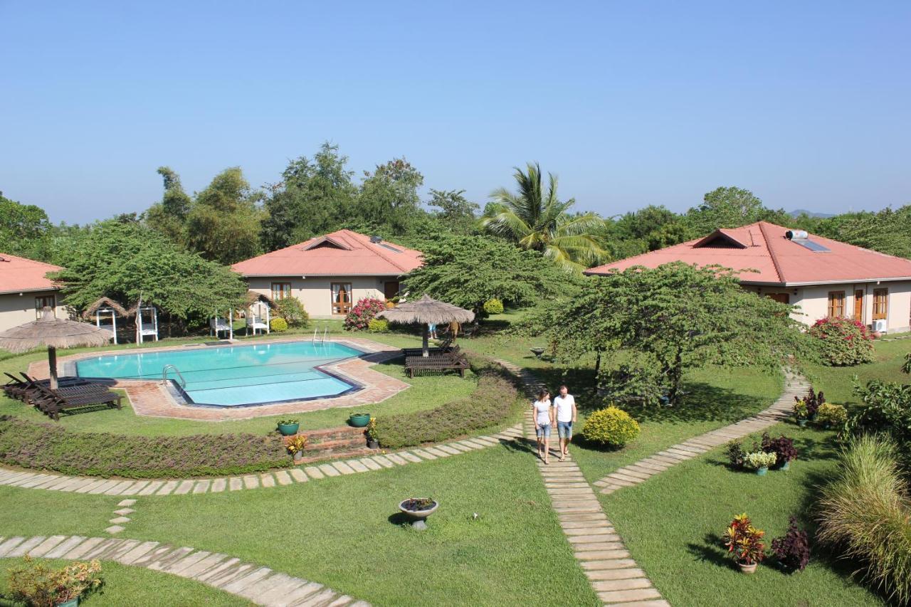 Hibiscus Garden Hotel Tissamaharama Dış mekan fotoğraf