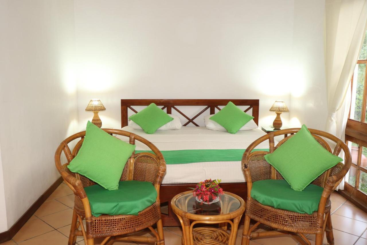 Hibiscus Garden Hotel Tissamaharama Dış mekan fotoğraf
